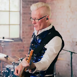 Mike / Bass